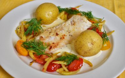 Torsk med fänkål, tomat och kokt potatis
