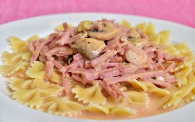 Pasta med skinksås