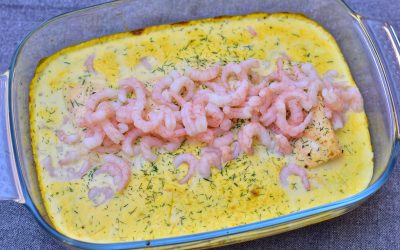 Laxgratäng med dill och räkor