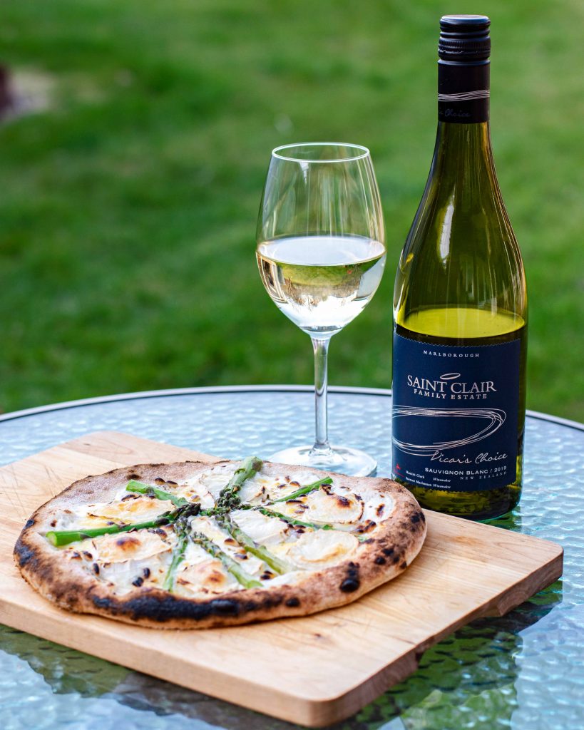 Pizza bianco med getost och sparris Elina & Mickes mat